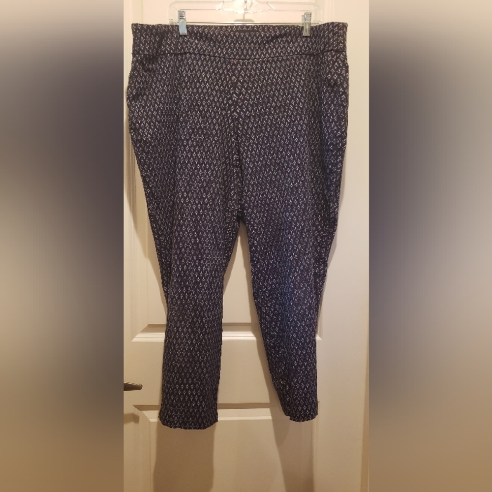 Cynthia Rowley Stylish Blue, Red and White Patterned Women's Pants